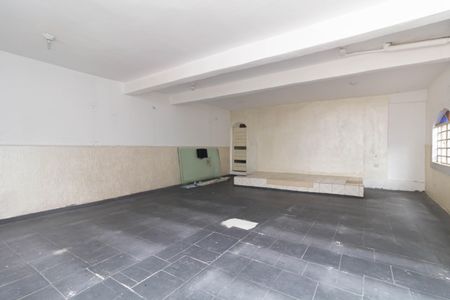 Casa para alugar com 150m², 2 quartos e 5 vagas Casa para alugar com 150m², 2 quartos e 5 vagasGaragem
