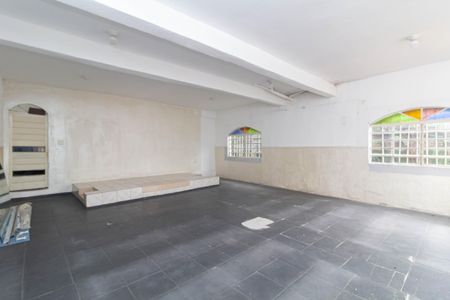 Casa para alugar com 150m², 2 quartos e 5 vagas Casa para alugar com 150m², 2 quartos e 5 vagasGaragem