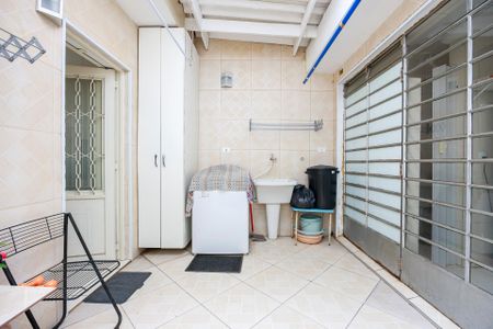 Casa à venda com 150m², 3 quartos e 2 vagasÁrea de Serviço