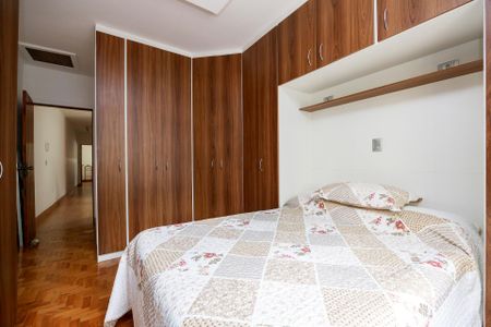 Casa à venda com 150m², 3 quartos e 2 vagasSuíte
