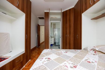 Casa à venda com 150m², 3 quartos e 2 vagasSuíte