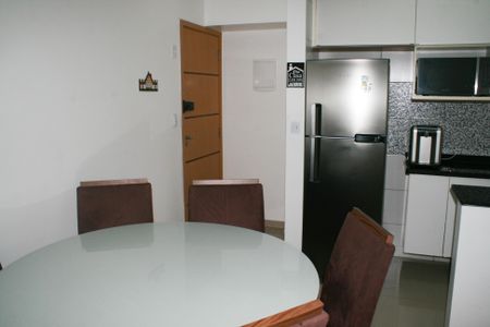 Apartamento para alugar com 65m², 2 quartos e 1 vagaSala