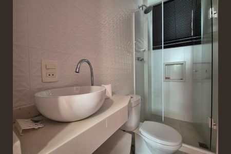 Apartamento à venda com 140m², 2 quartos e 2 vagasBanheiro Suíte 1