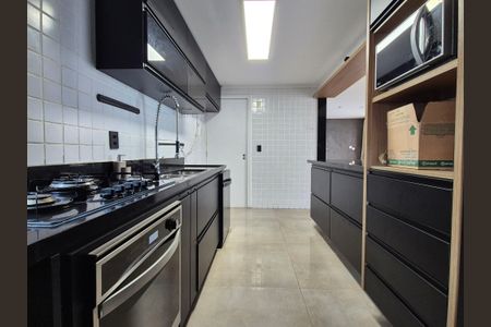 Apartamento à venda com 140m², 2 quartos e 2 vagasCozinha