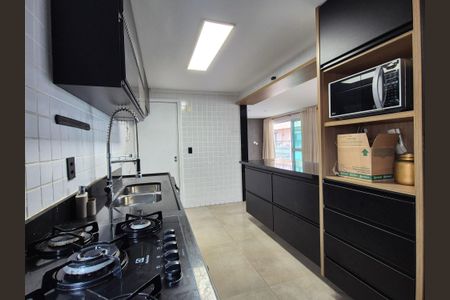 Apartamento à venda com 140m², 2 quartos e 2 vagasCozinha