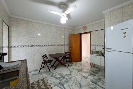 Apartamento para alugar com 108m², 2 quartos e 2 vagasCozinha