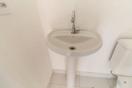 Apartamento para alugar com 32m², 2 quartos e sem vagaBanheiro