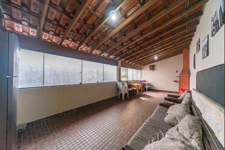 Casa à venda com 189m², 3 quartos e 2 vagas Casa à venda com 189m², 3 quartos e 2 vagasSalão Gourmet