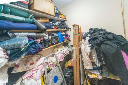 Casa à venda com 189m², 3 quartos e 2 vagas Casa à venda com 189m², 3 quartos e 2 vagasDepósito