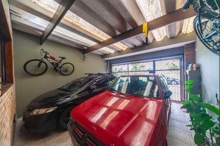 Casa à venda com 189m², 3 quartos e 2 vagas Casa à venda com 189m², 3 quartos e 2 vagasGaragem