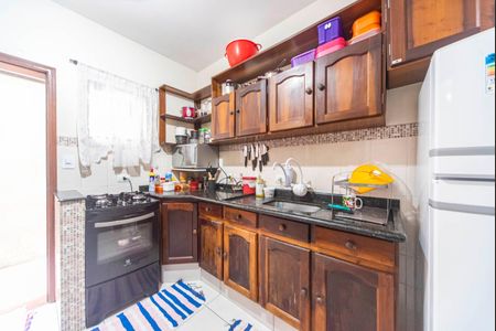 Casa à venda com 189m², 3 quartos e 2 vagas Casa à venda com 189m², 3 quartos e 2 vagasCozinha