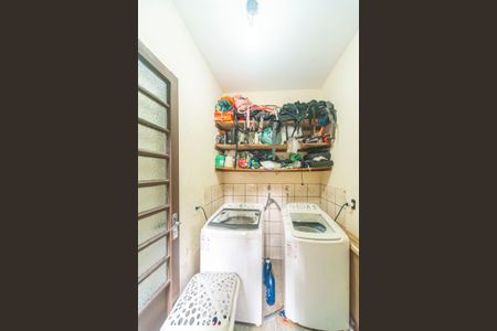 Casa à venda com 189m², 3 quartos e 2 vagas Casa à venda com 189m², 3 quartos e 2 vagasÁrea de Serviço