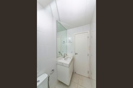 Apartamento à venda com 162m², 3 quartos e 4 vagas Apartamento à venda com 162m², 3 quartos e 4 vagasBanheiro Social 2