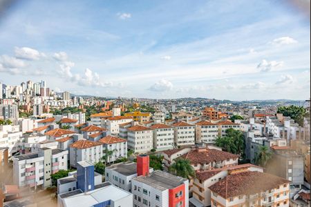 Apartamento à venda com 162m², 3 quartos e 4 vagas Apartamento à venda com 162m², 3 quartos e 4 vagasQuarto 2