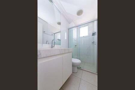 Apartamento à venda com 162m², 3 quartos e 4 vagas Apartamento à venda com 162m², 3 quartos e 4 vagasBanheiro Social 1