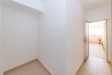 Apartamento à venda com 162m², 3 quartos e 4 vagas Apartamento à venda com 162m², 3 quartos e 4 vagasQuarto de Serviço