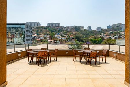 Apartamento à venda com 162m², 3 quartos e 4 vagas Apartamento à venda com 162m², 3 quartos e 4 vagasÁrea comum