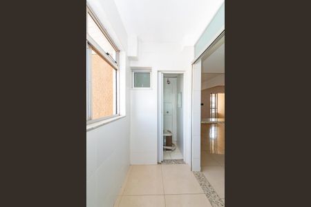 Apartamento à venda com 162m², 3 quartos e 4 vagas Apartamento à venda com 162m², 3 quartos e 4 vagasÁrea de Serviço