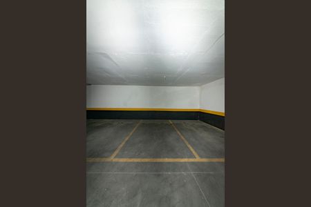 Apartamento à venda com 162m², 3 quartos e 4 vagas Apartamento à venda com 162m², 3 quartos e 4 vagasGaragem