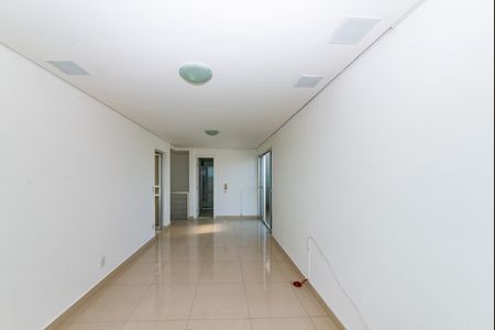 Apartamento à venda com 162m², 3 quartos e 4 vagas Apartamento à venda com 162m², 3 quartos e 4 vagasSala 3