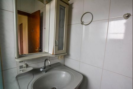 Casa à venda com 250m², 3 quartos e 3 vagas Casa à venda com 250m², 3 quartos e 3 vagasBanheiro da Suíte 1