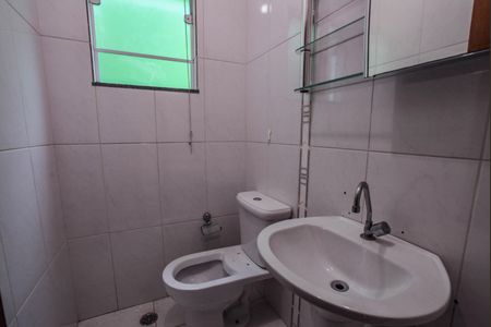 Casa à venda com 250m², 3 quartos e 3 vagas Casa à venda com 250m², 3 quartos e 3 vagasLavabo