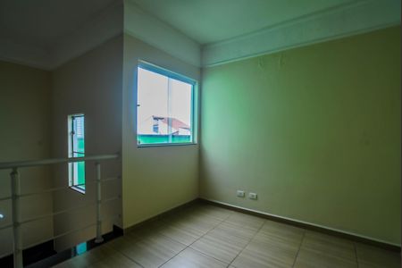 Casa à venda com 250m², 3 quartos e 3 vagas Casa à venda com 250m², 3 quartos e 3 vagasEscritório