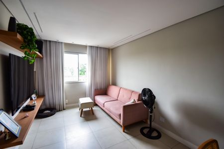 Apartamento à venda com 70m², 2 quartos e 1 vagaSala