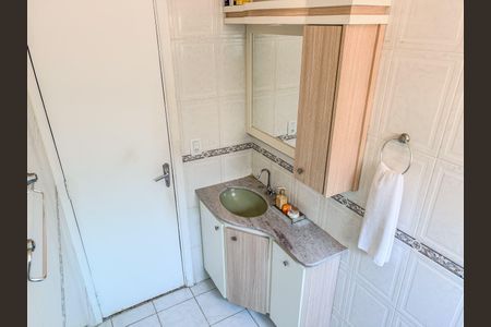 Casa à venda com 119m², 3 quartos e 4 vagasBanheiro 1