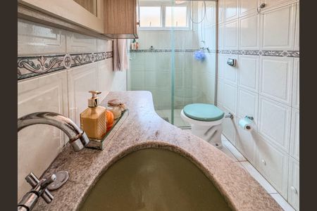 Casa à venda com 119m², 3 quartos e 4 vagasBanheiro 1