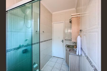 Casa à venda com 119m², 3 quartos e 4 vagasBanheiro 1
