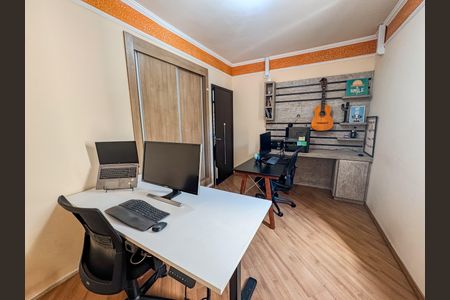 Casa à venda com 119m², 3 quartos e 4 vagasQuarto 1