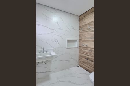 Apartamento à venda com 144m², 2 quartos e 2 vagasBanheiro da Suíte 1