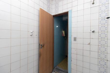 Casa à venda com 90m², 2 quartos e 1 vaga Casa à venda com 90m², 2 quartos e 1 vagaBanheiro