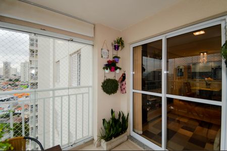 Apartamento à venda com 75m², 3 quartos e 2 vagas Apartamento à venda com 75m², 3 quartos e 2 vagasSala