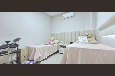 Casa à venda com 170m², 3 quartos e 4 vagas Casa à venda com 170m², 3 quartos e 4 vagasQuarto 3