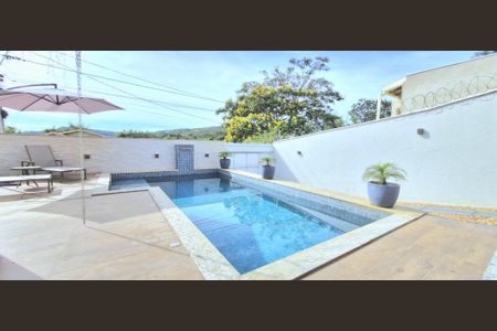 Casa à venda com 170m², 3 quartos e 4 vagas Casa à venda com 170m², 3 quartos e 4 vagasÁrea comum