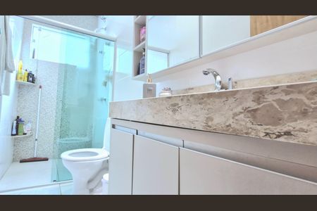 Casa à venda com 170m², 3 quartos e 4 vagas Casa à venda com 170m², 3 quartos e 4 vagasBanheiro