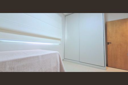 Casa à venda com 170m², 3 quartos e 4 vagas Casa à venda com 170m², 3 quartos e 4 vagasQuarto 3