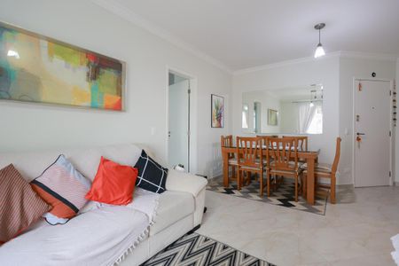 Apartamento à venda com 90m², 3 quartos e 2 vagas Apartamento à venda com 90m², 3 quartos e 2 vagasSala