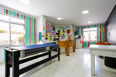 Apartamento à venda com 90m², 3 quartos e 2 vagas Apartamento à venda com 90m², 3 quartos e 2 vagasÁrea comum - Salão de jogs