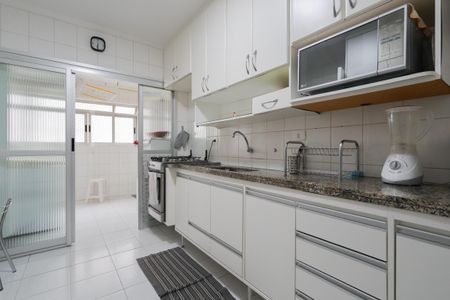 Apartamento à venda com 90m², 3 quartos e 2 vagas Apartamento à venda com 90m², 3 quartos e 2 vagasCozinha