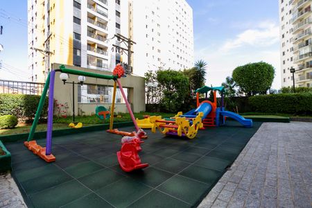 Apartamento à venda com 90m², 3 quartos e 2 vagas Apartamento à venda com 90m², 3 quartos e 2 vagasÁrea comum - Playground
