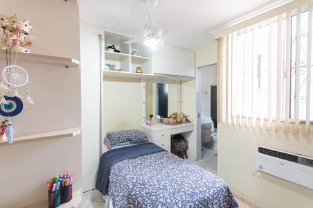 Casa à venda com 120m², 4 quartos e sem vagaSuíte