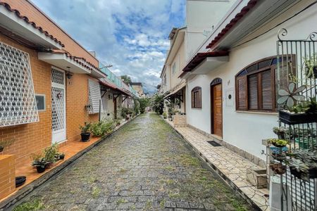Casa à venda com 120m², 4 quartos e sem vagaVila