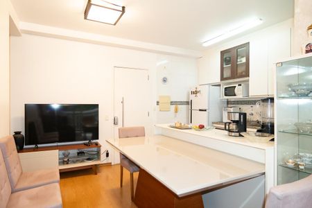 Apartamento à venda com 54m², 2 quartos e 1 vagaSala