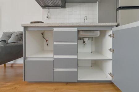 Studio para alugar com 24m², 1 quarto e sem vaga Studio para alugar com 24m², 1 quarto e sem vagaCozinha - Armários