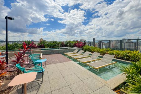 Studio para alugar com 24m², 1 quarto e sem vaga Studio para alugar com 24m², 1 quarto e sem vagaPiscina