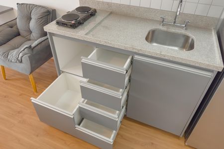 Studio para alugar com 24m², 1 quarto e sem vaga Studio para alugar com 24m², 1 quarto e sem vagaCozinha - Armários