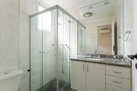 Apartamento para alugar com 144m², 3 quartos e 4 vagasBanheiro da Suíte 1